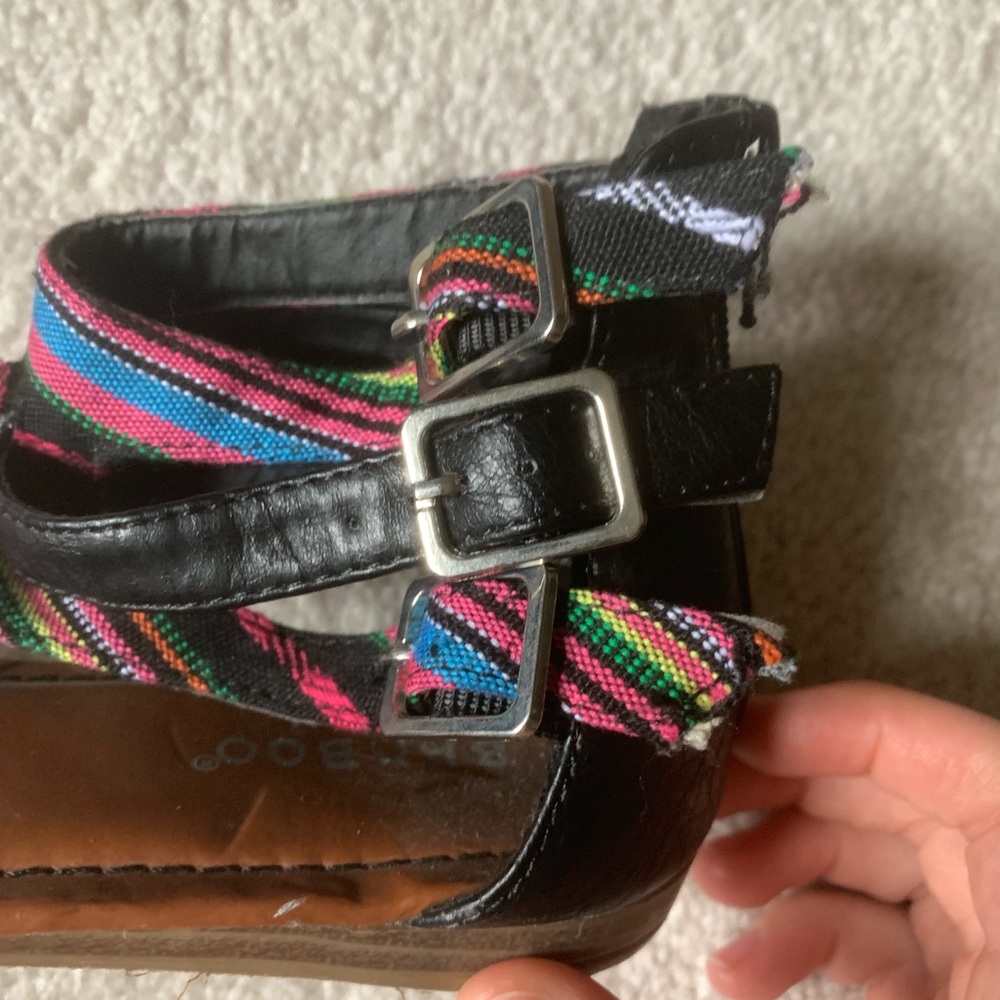 Striped sandals with buckle detail💓🖤💙 - Picture 2 of 8